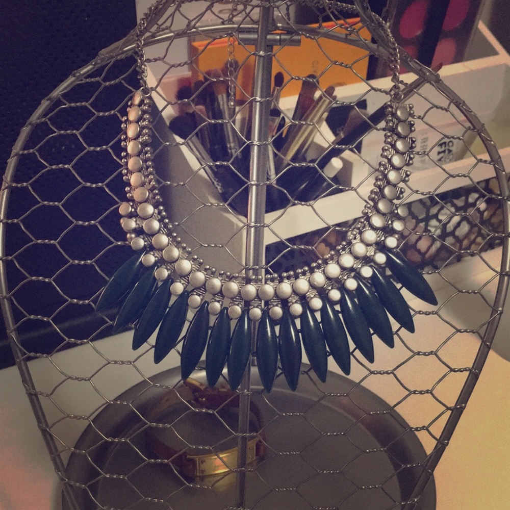 Silver & hunter green necklace